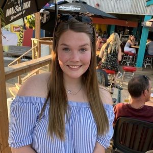 Meet your Posher, Melissa